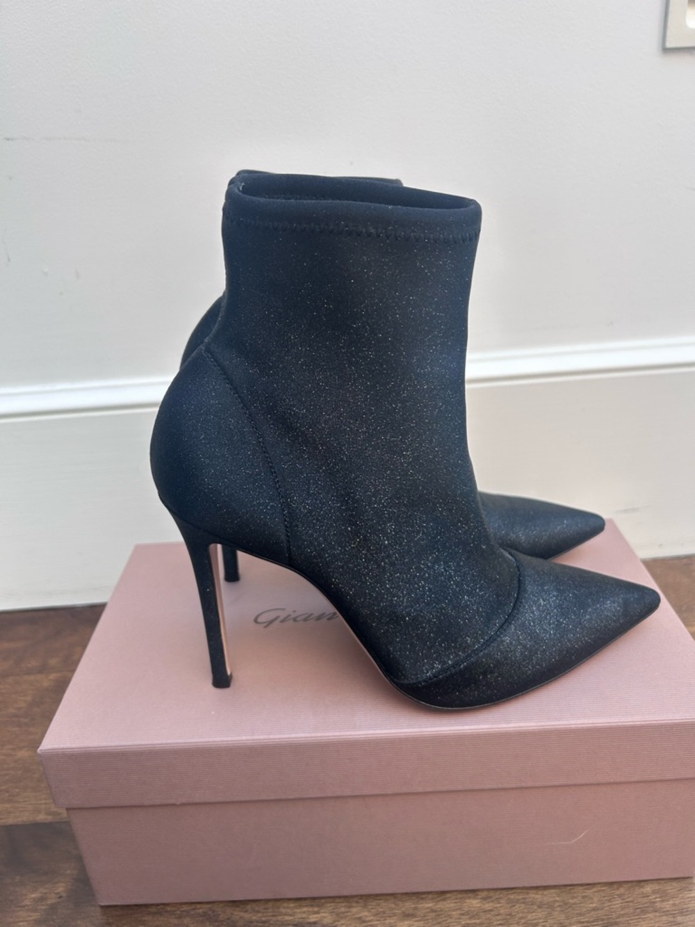 Gianvito Rossi Black Glitter Pointed Toe Stiletto Sock Booties. Size 38,5